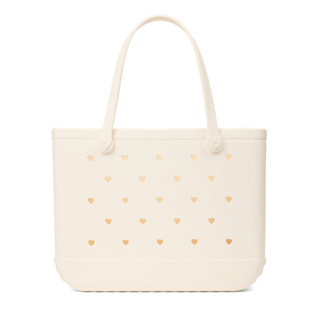 Original Bogg Bag Cut Out Heart Coconut Sunny Getaway Carryall Luxury Large Capacity Easy Maintenance Surface for Weekend Travel
