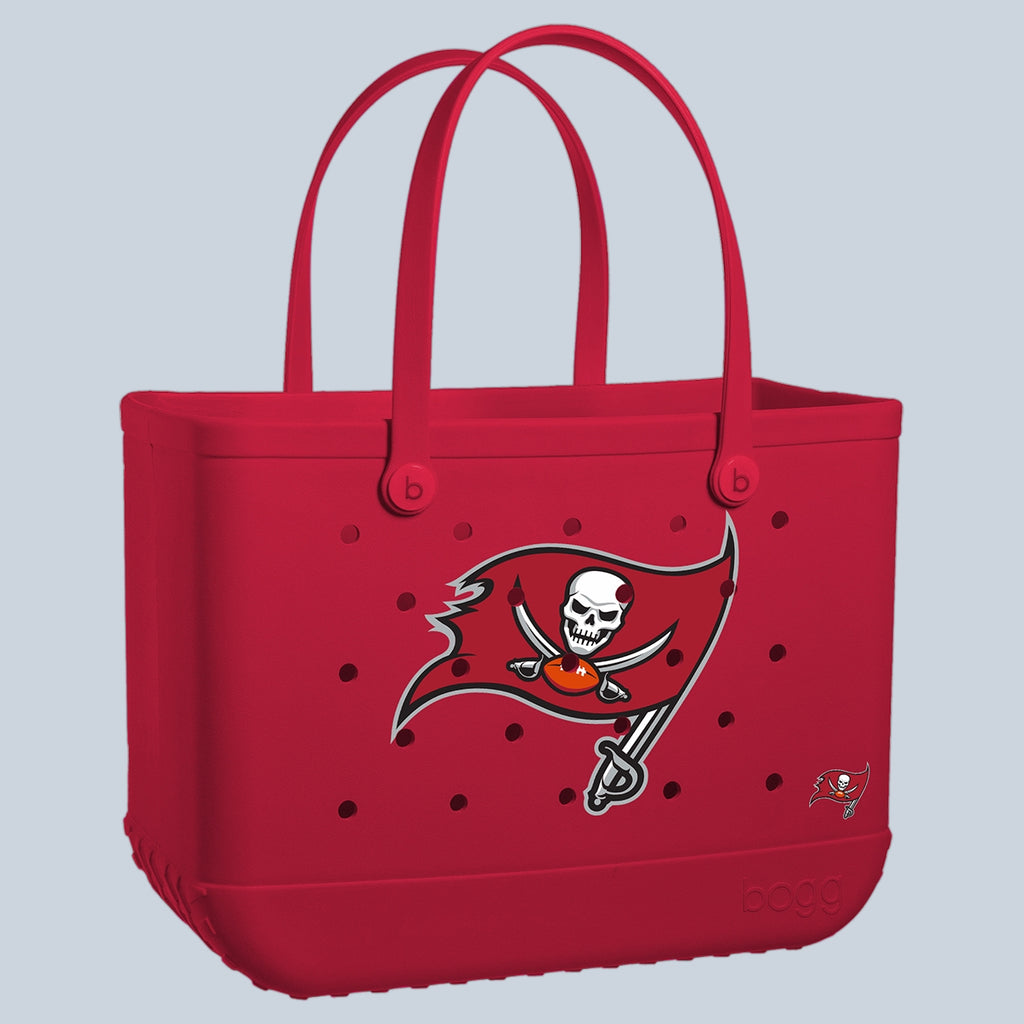 Original Bogg Bag Tampa Bay Buccaneers Vacation Essentials Beach Organizer Travel Friendly Tip Resistant with Adjustable Shoulder Strap for Weekend Getaways Travel Organizer Vacation Essentials for Women