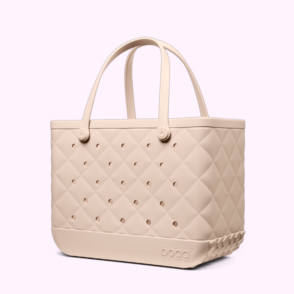 Original Bogg Bag Quilted Freshly Pressed Linen Summer Beach Accessories Bag Easy Clean Washable with Extra Storage Compartments for Outdoor Adventures Travel Organizer Vacation Essentials for Women