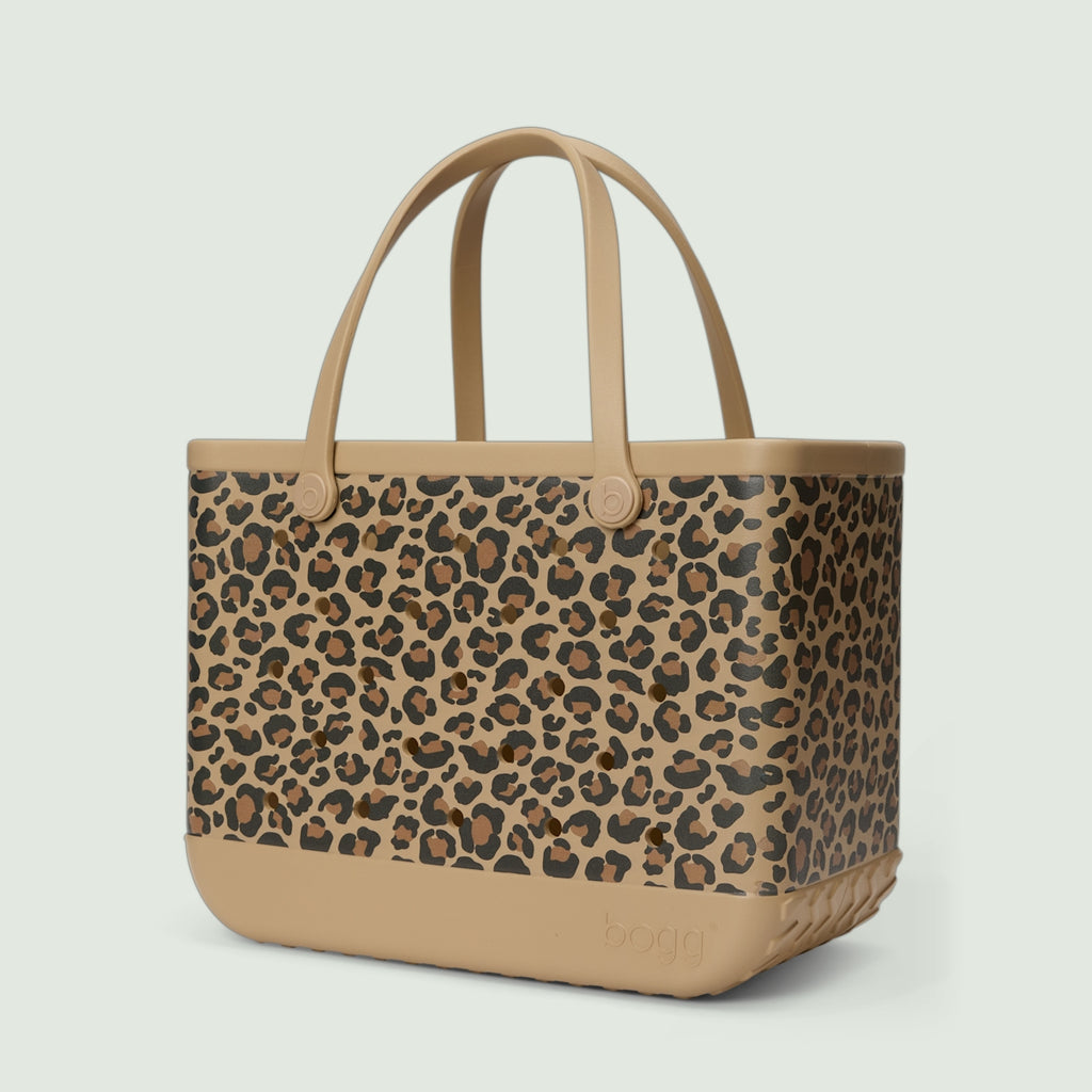 Original Bogg Bag I Am Leo, Hear Me Roar Travel Ready Pool Tote Lightweight Sandproof Easy Maintenance Surface for Outdoor Sports